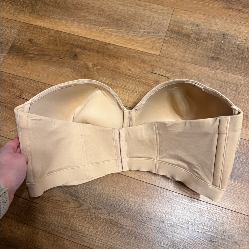 Cacique Strapless Nude Seamless Bra comfort bliss 46H - Picture 5 of 7